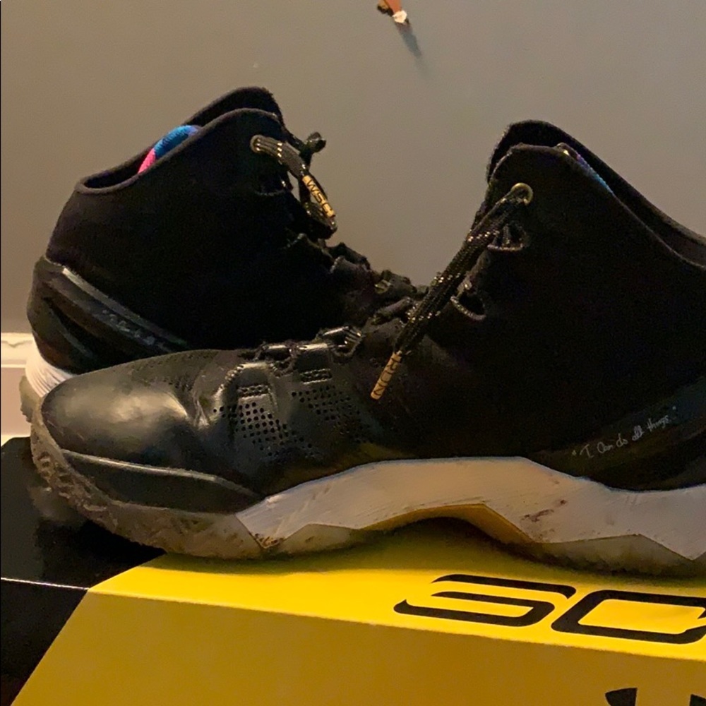 Curry 2 LE - Picture 2 of 4